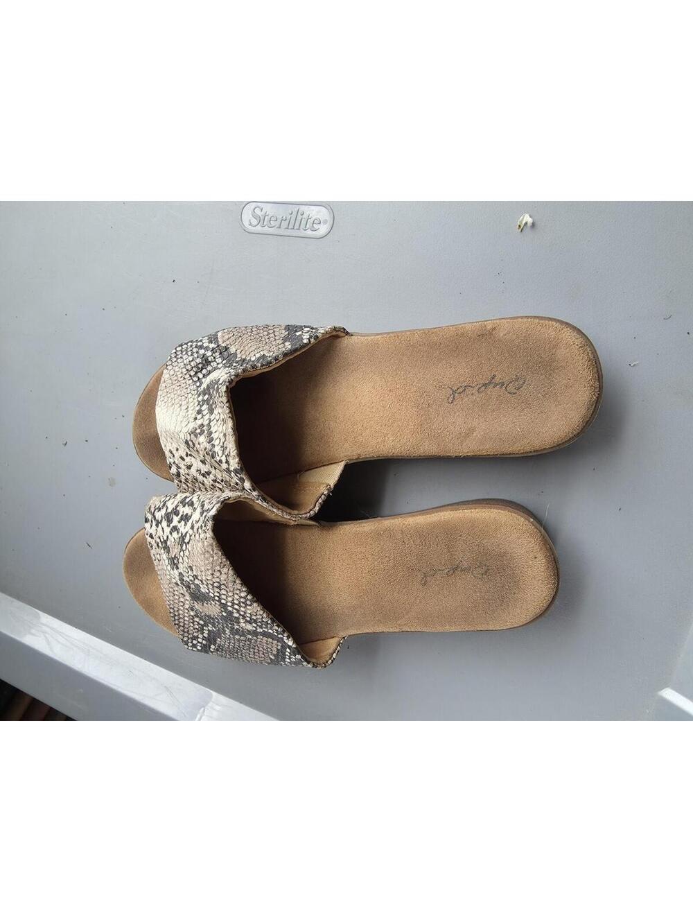 Qupid Snake Print Slides Flat Sandals Women’s Shoes Size 8